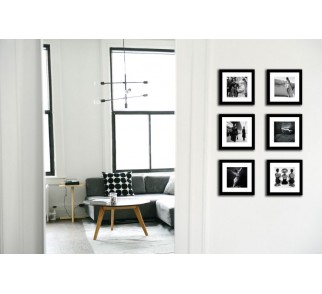 Obrazek z passe-partout w drewnianej ramie 10x10